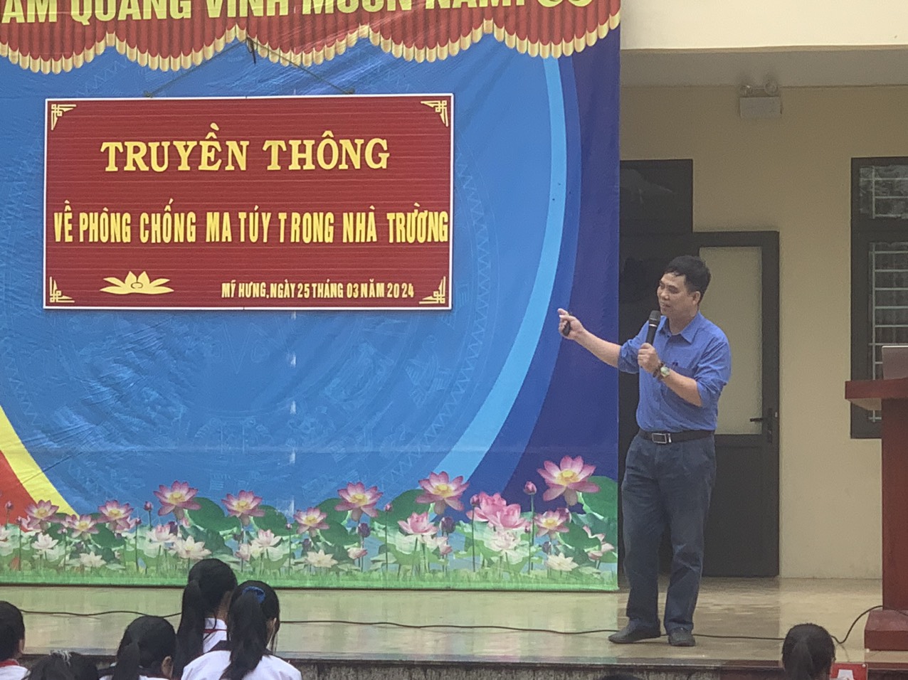 Tuyên truyền về phòng chống ma túy trong trường học